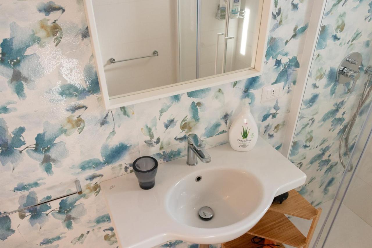 Appartamento Casa Marisabella バーリ エクステリア 写真